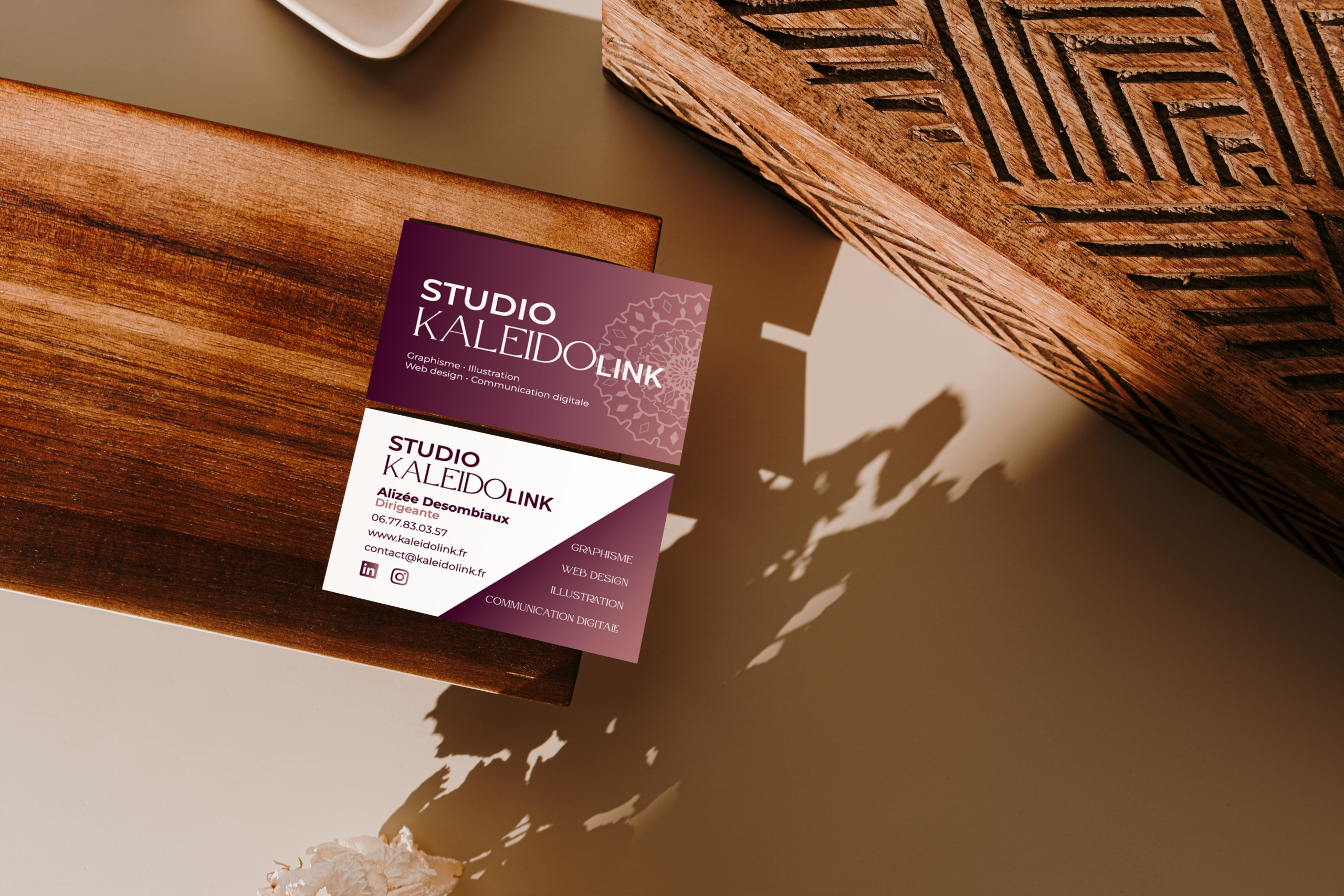 carte-de-visite-kaleidolink-graphiste-savoie-ain-isère-accompagnement-client-branding-logo-identité-visuelle